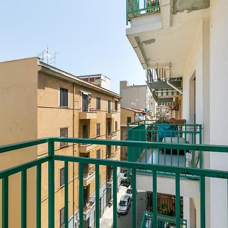 Villa Malfitano & Stazione Lolli Cozy Apartment باليرمو المظهر الخارجي الصورة